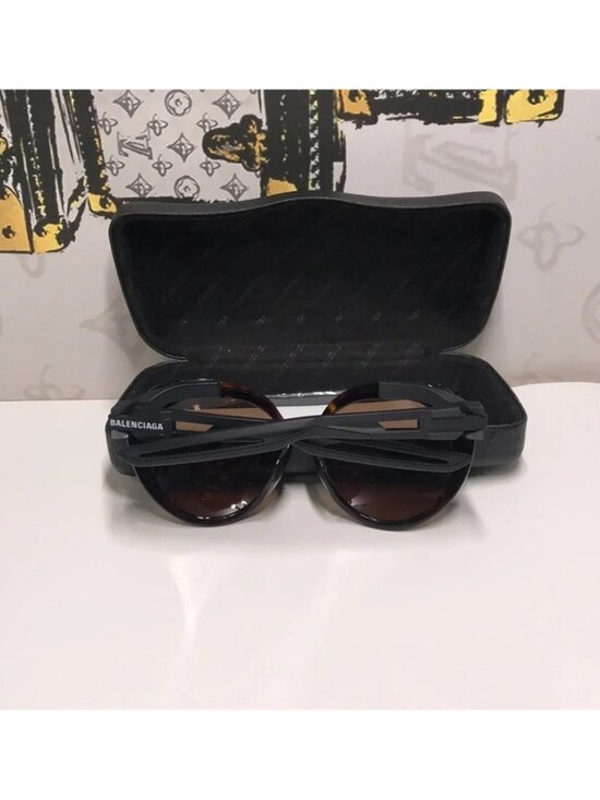 New Authentic Balenciaga Tortoise Shell Sunglasses BB0024SA 001 main image 11